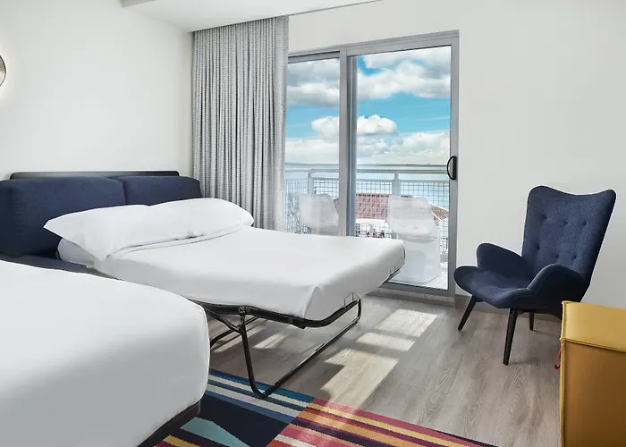 Hotel Aloft By Marriott Ocean 3*