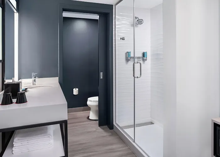 Aloft By Marriott Ocean Hotel 3*